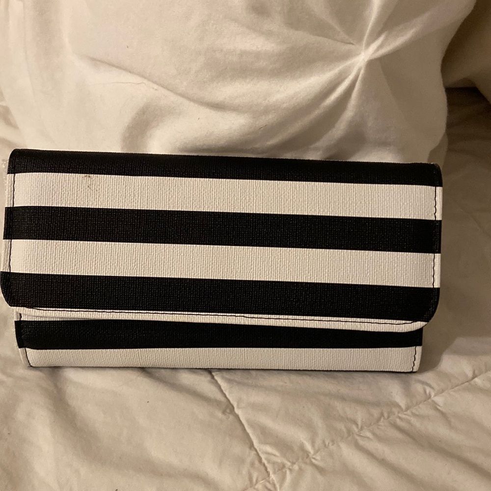 Kut from the Kloth Wallet